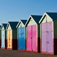 覗き部屋。たまに、やじが来る。