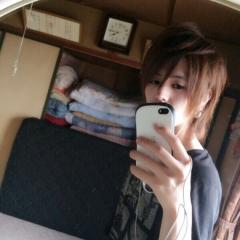 歌ってみた上げております   再生回数2600超えて嬉しいです。