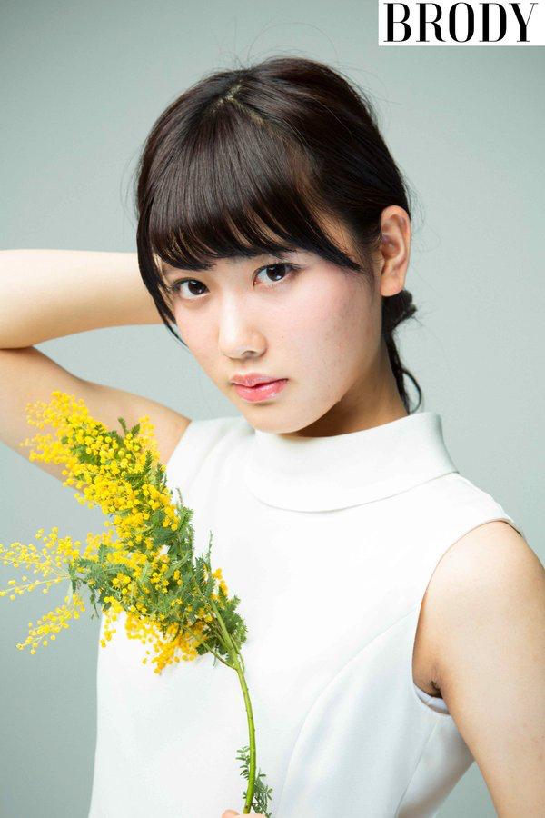 【大型配送タイプ】乃木坂46 伊藤純奈さん掲載ページ（ポスターサイズ）ST 大型配送タイプ】乃木坂46 伊藤純奈さん掲載ページ（ポスター