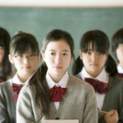 真奈美、さゆり、かなえ、李奈、 沙知絵、由井ちゃんの友達です