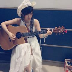 山本彩