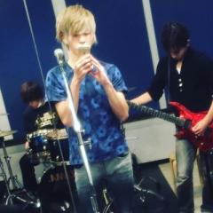 カワカミ ヒロト