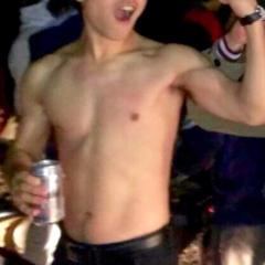 謎の変態男