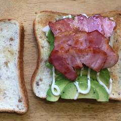 くらさんがお料理してるだけ