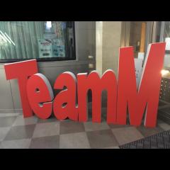 「鹿」うちわのアッキー