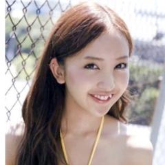 板野友美