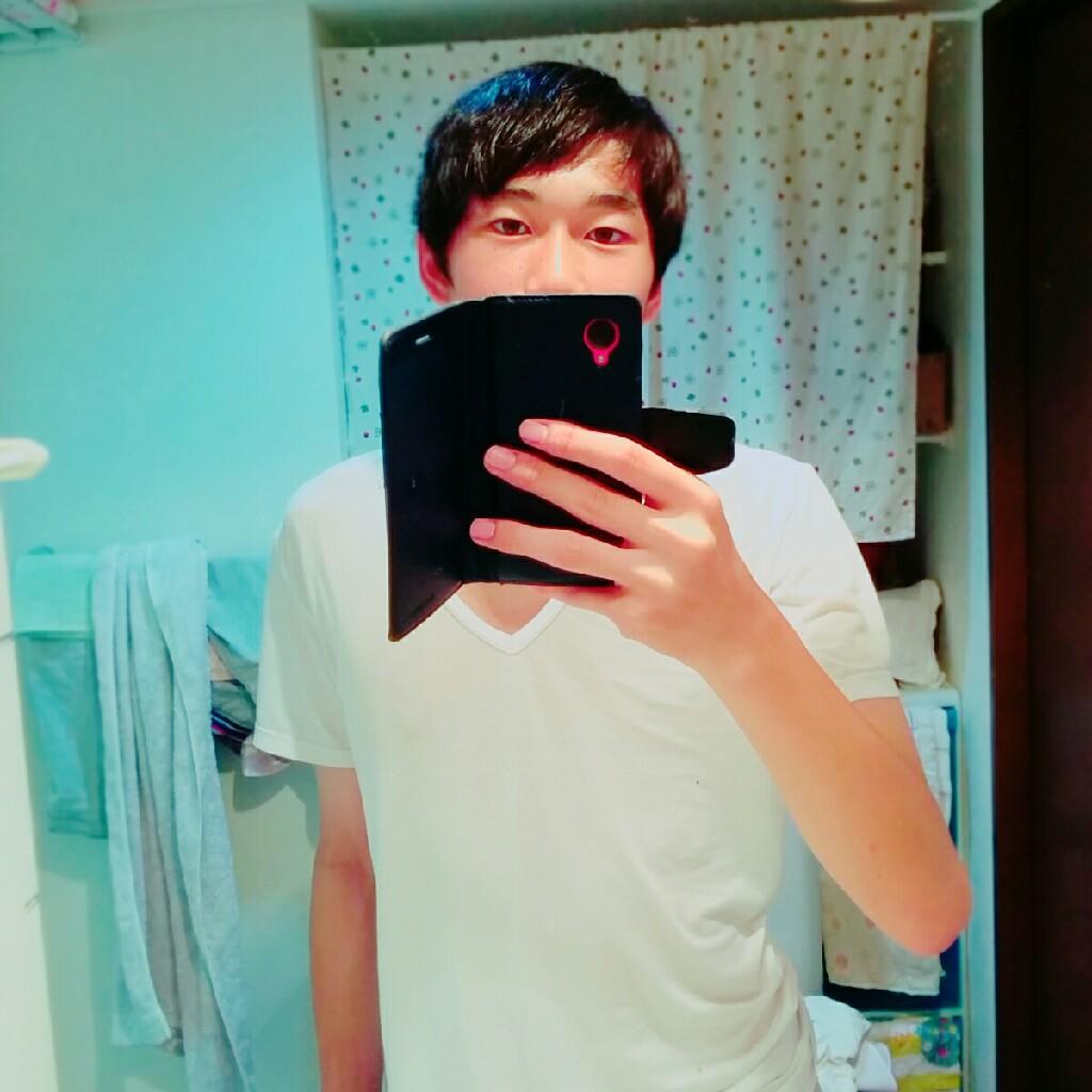 顔採点しまーす。10点満点です。よろしくー