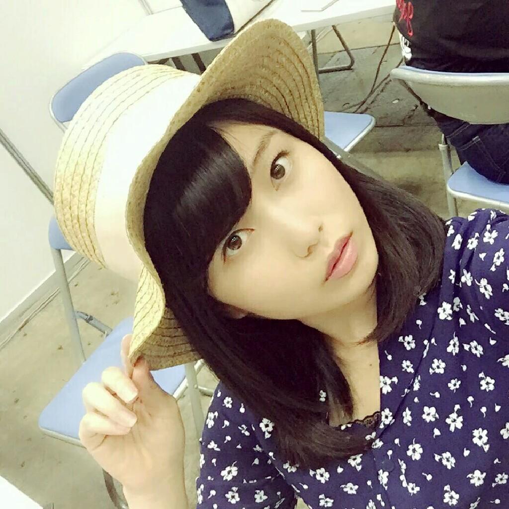 横山由依