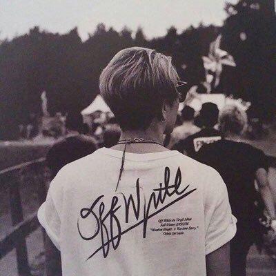 登坂 広臣