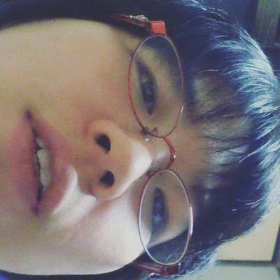 由莉