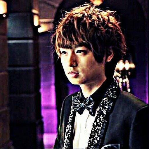 尹 之 尾 彗