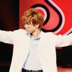 ( ˙༥˙ sara )♡