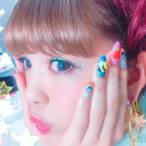 藤田 ニコル（にこるん）