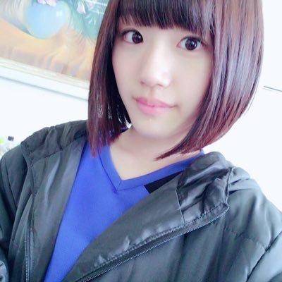 佐 々 木 美玲