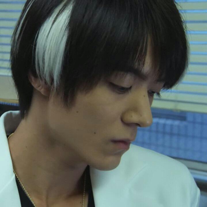 闇医者との過激な恋...？