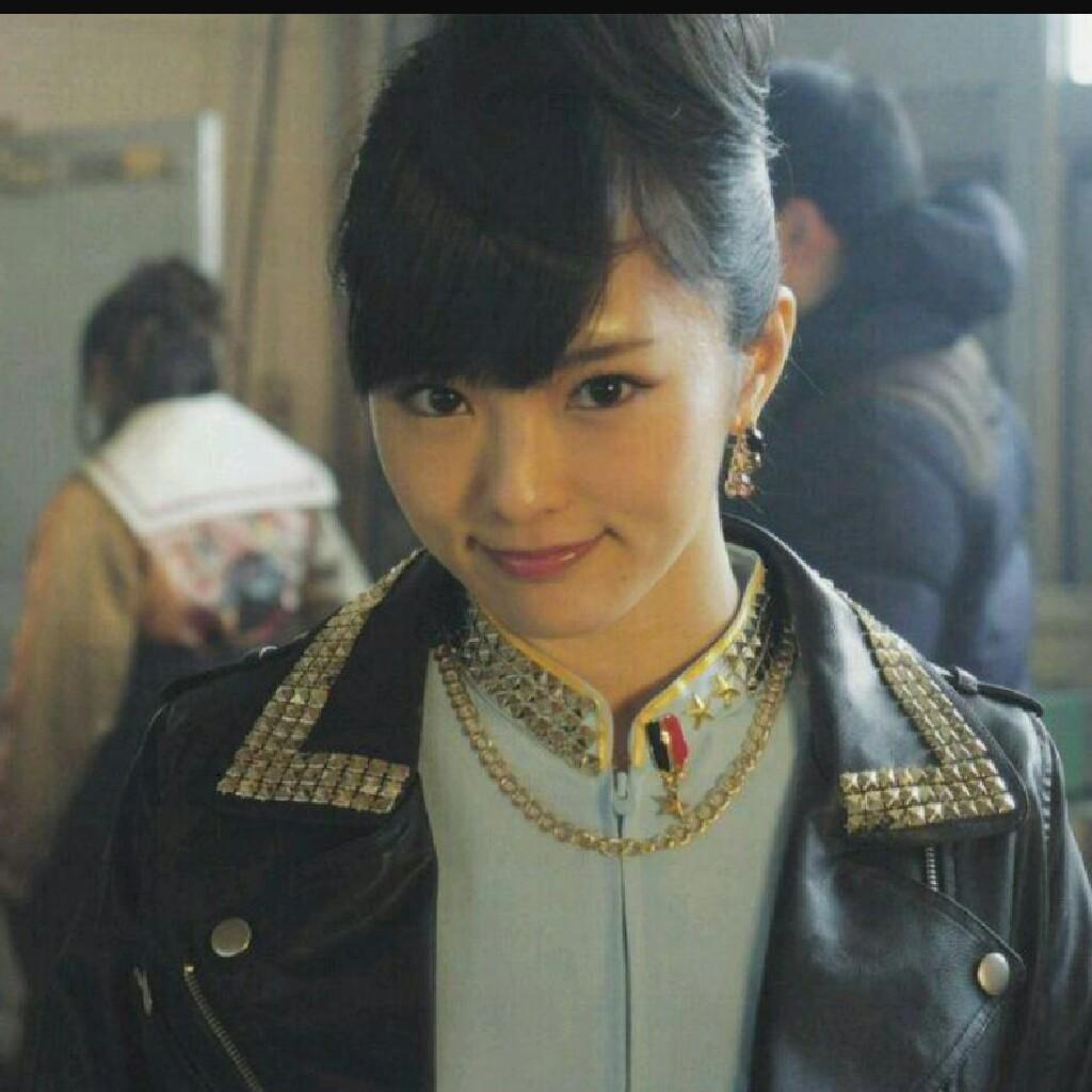 山本彩と仲間達( *`ω´)