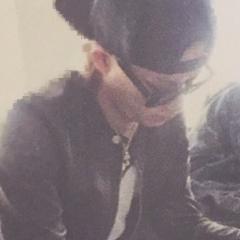 ‍                Hir