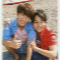 崇  裕     ×     大  毅