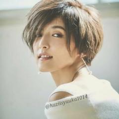 藤井萩花 也