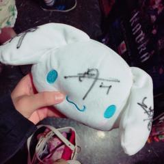 ひんにゅうなめんな