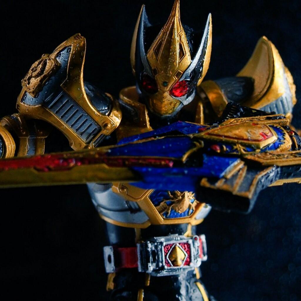 矢神龍太郎