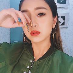 I am みちょぱ。