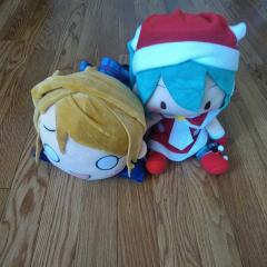 UFOキャッチャーでラブライブのねいぐるみと初音ミクのねいぐるみ