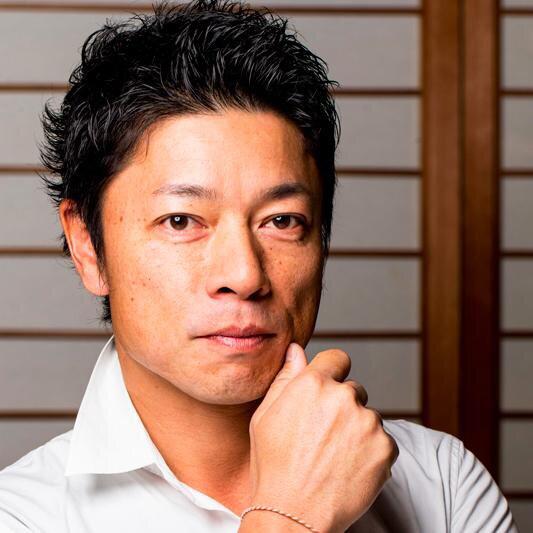 BOND編集長 コヤナギ
