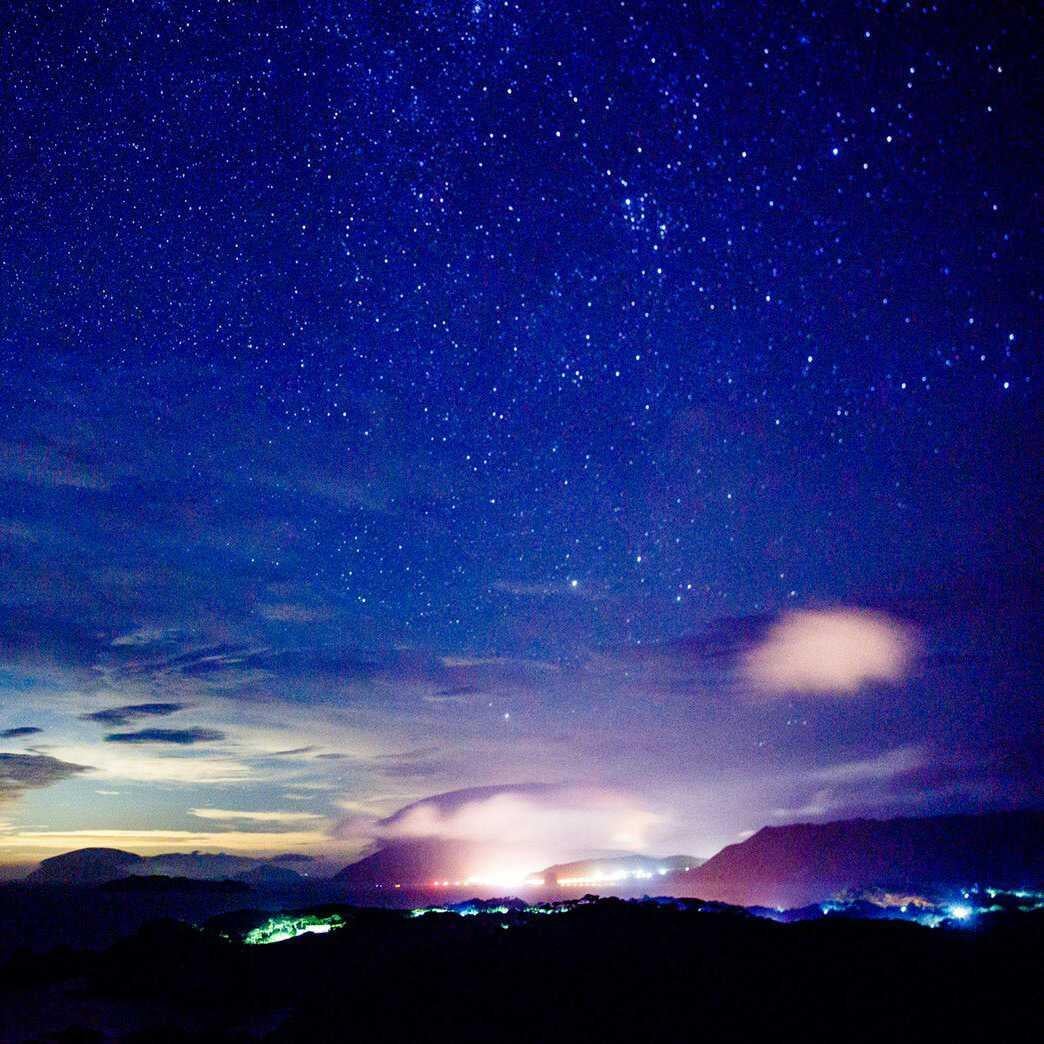 / 聖 / 夜 / .
