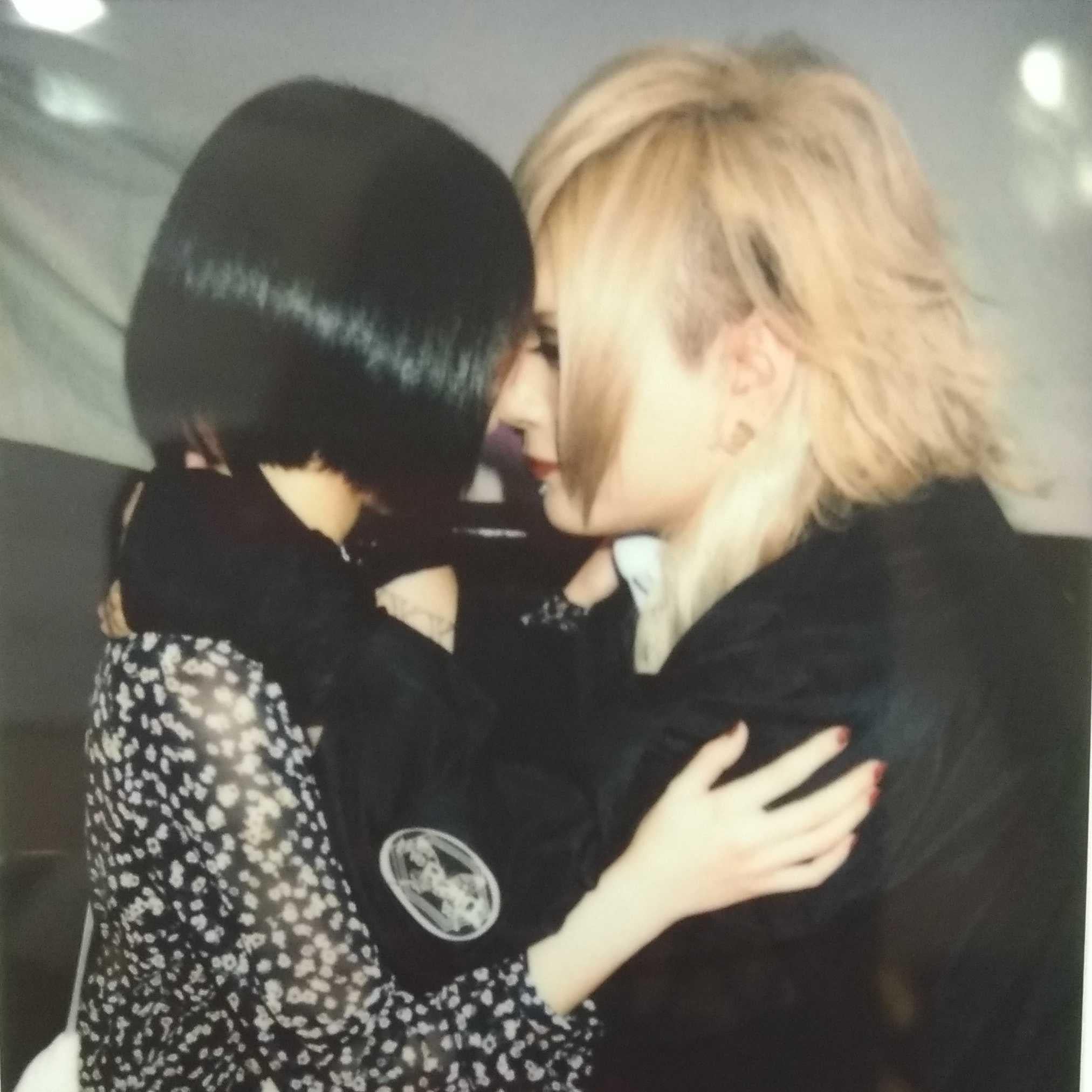 滝沢氏 (W肉・)半目