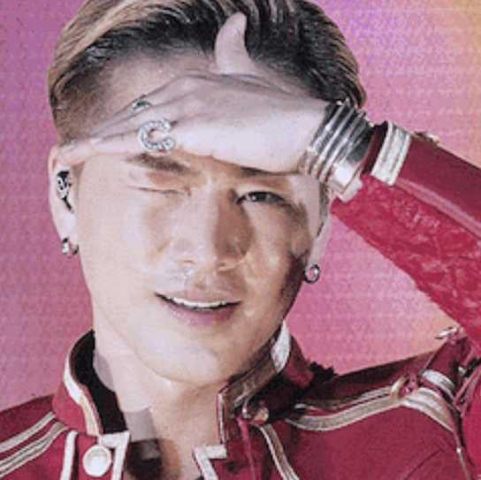 登 坂 広 臣  と  気 軽 に  ト ー ク