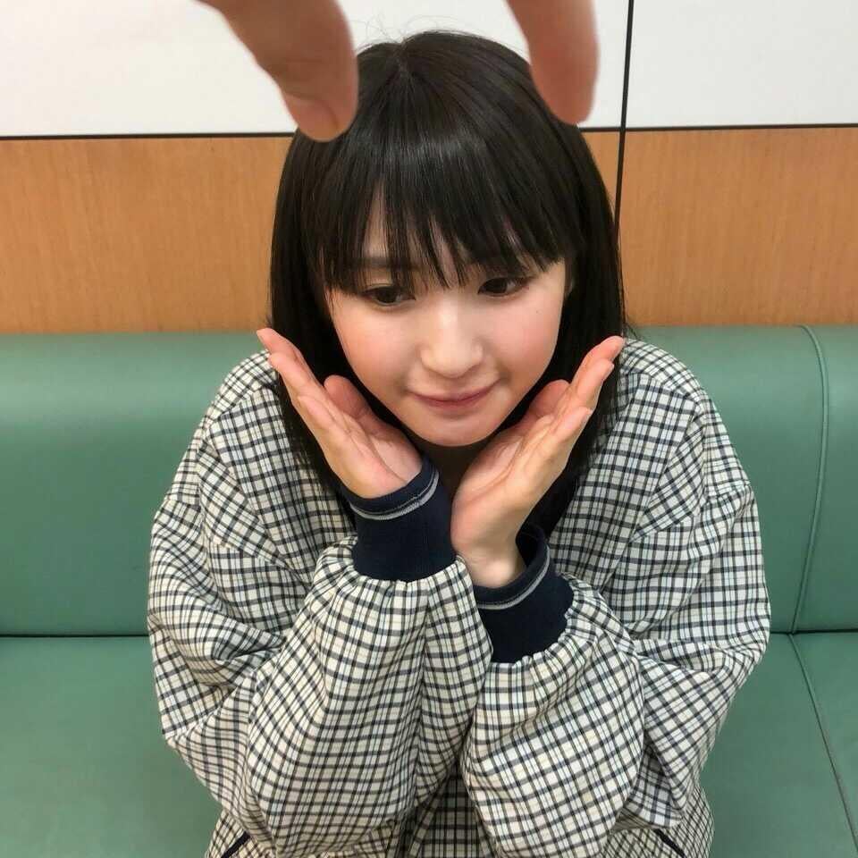 さささっ