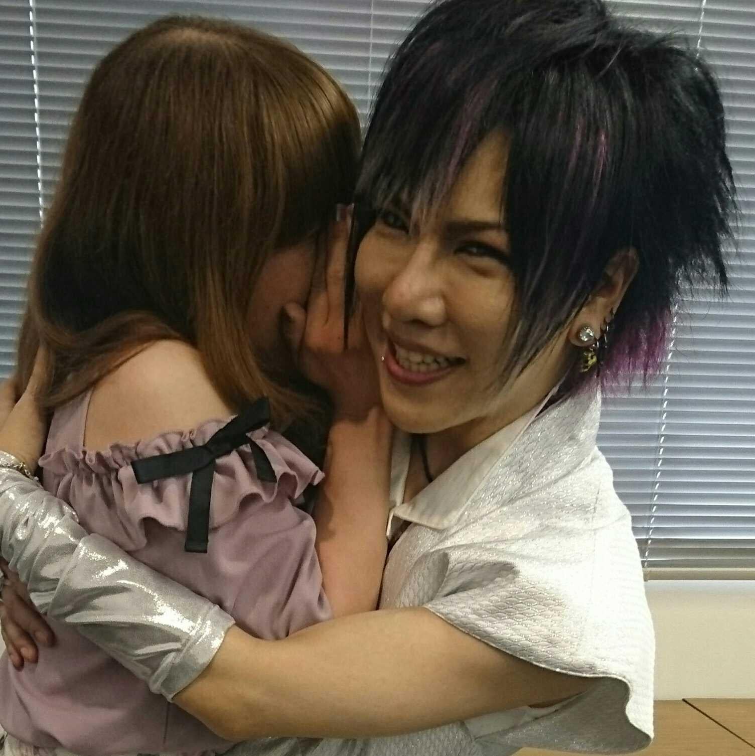 さとみ