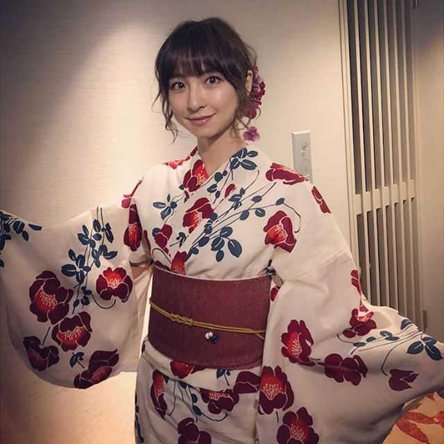 篠田麻里子のトーク