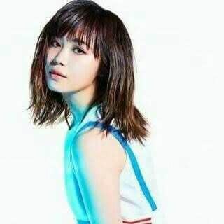 鷲尾伶菜のトーク