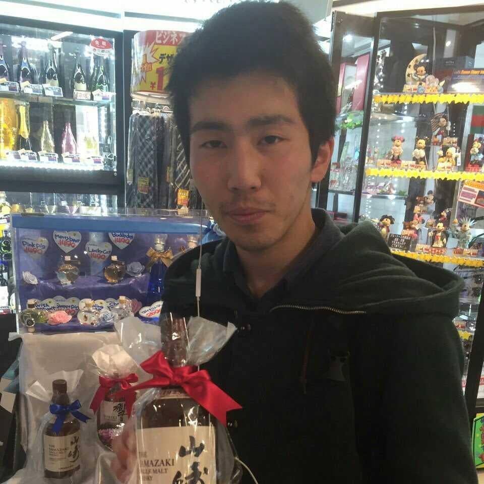 山崎貴弘