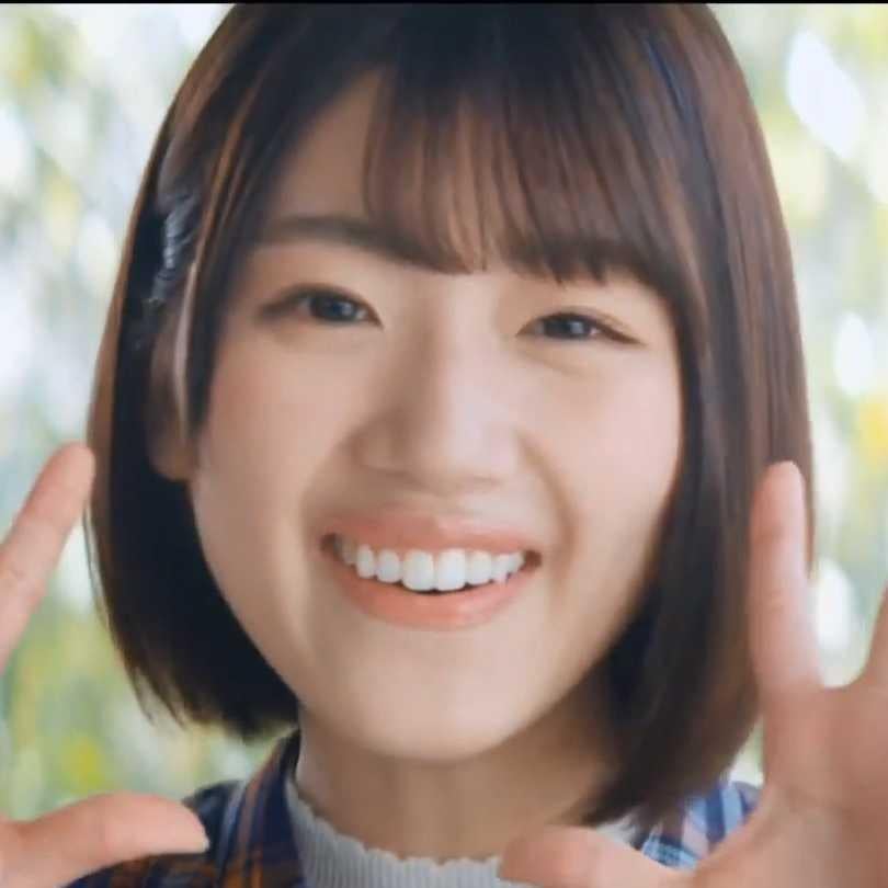 あずさん🍞🦒🍎