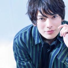 崎山つばさ