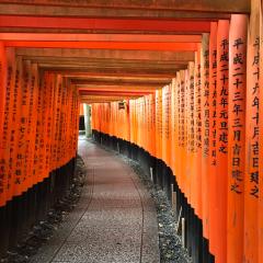 偉大な令と時代が到来する …