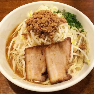 赤髪でぃーぬ