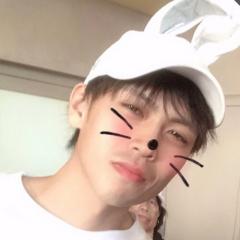 殿(あやしょー)。。。