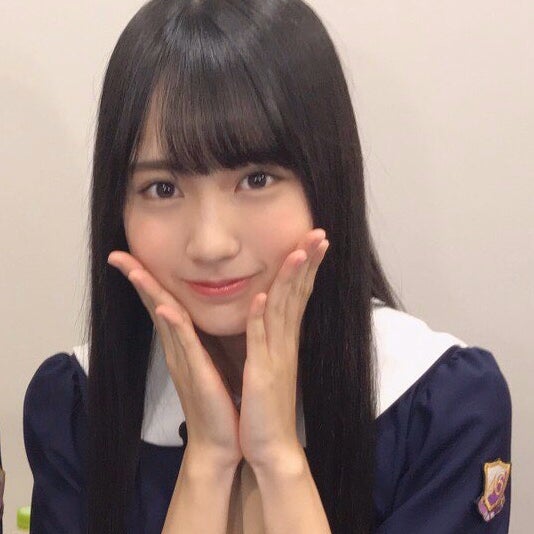 アカツノチリ毛虫