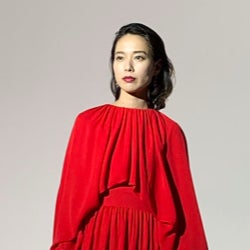 戸田恵梨香