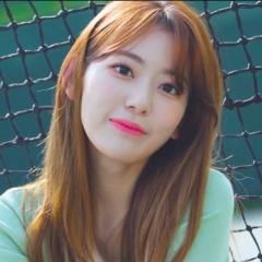 𝓂ℴℯ𝓃𝒶‪⸜❤︎⸝‬