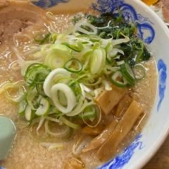 ごはんもぐもぐ