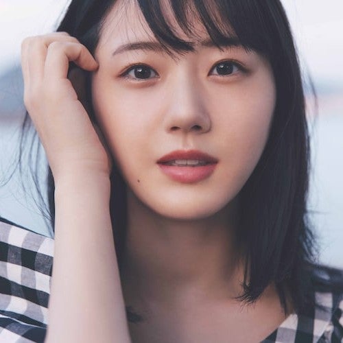 瀧野由美子1st写真集発売