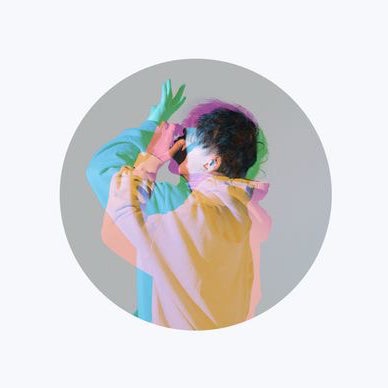 丣