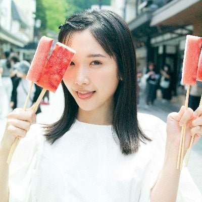 高雄さやか 1st写真集『君だけのもの』発売