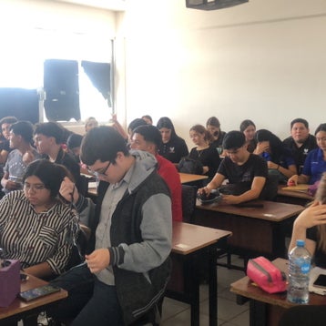 Un día de estudio normal 🥲