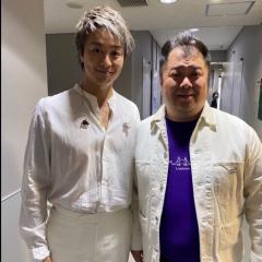 お金あげるクリックして小杉竜一